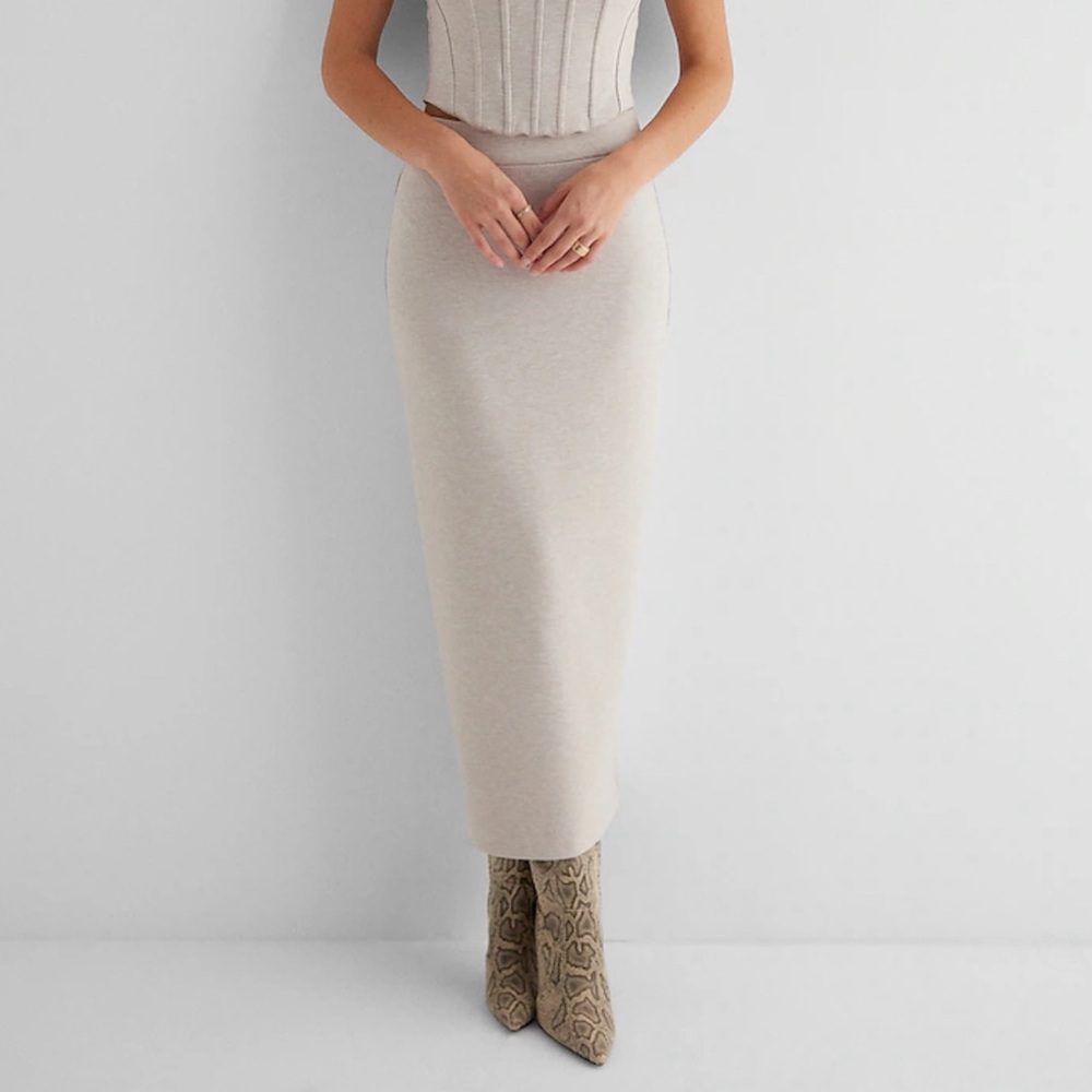 🆕 NWT Super High Waisted Maxi Skirt